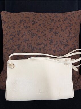 IL Bisonte Ivory Leather Crossbody Bag - Minimal Chic